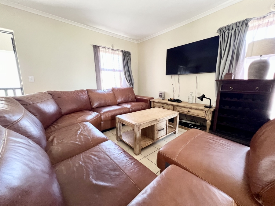 2 Bedroom Property for Sale in Parklands East Western Cape